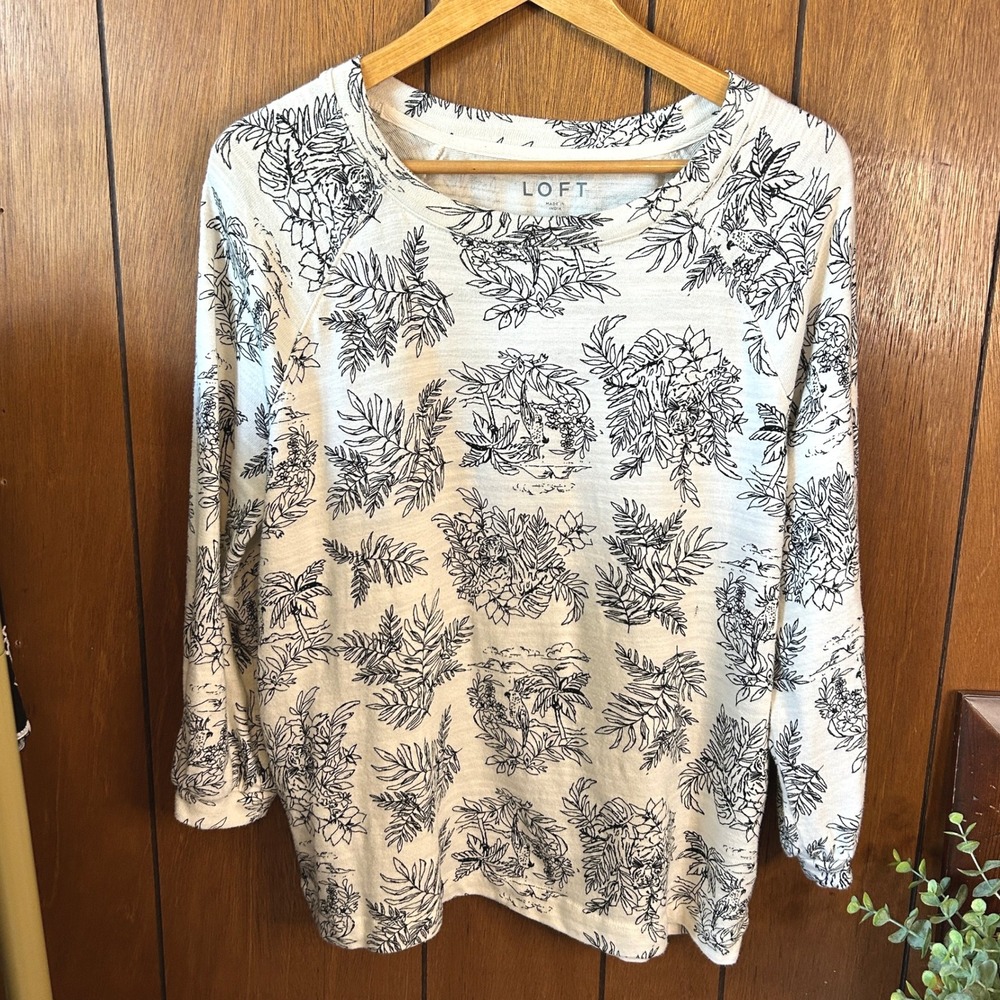 LOFT Womens Medium Cream Tropical Print Long Sleeve Sweatshirt Top